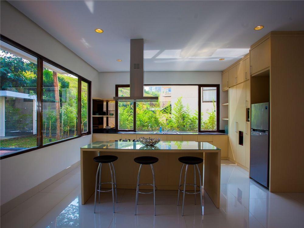 Jasmine Cozy 3 Bedrooms With A Private Swimming Pool * Jakarta